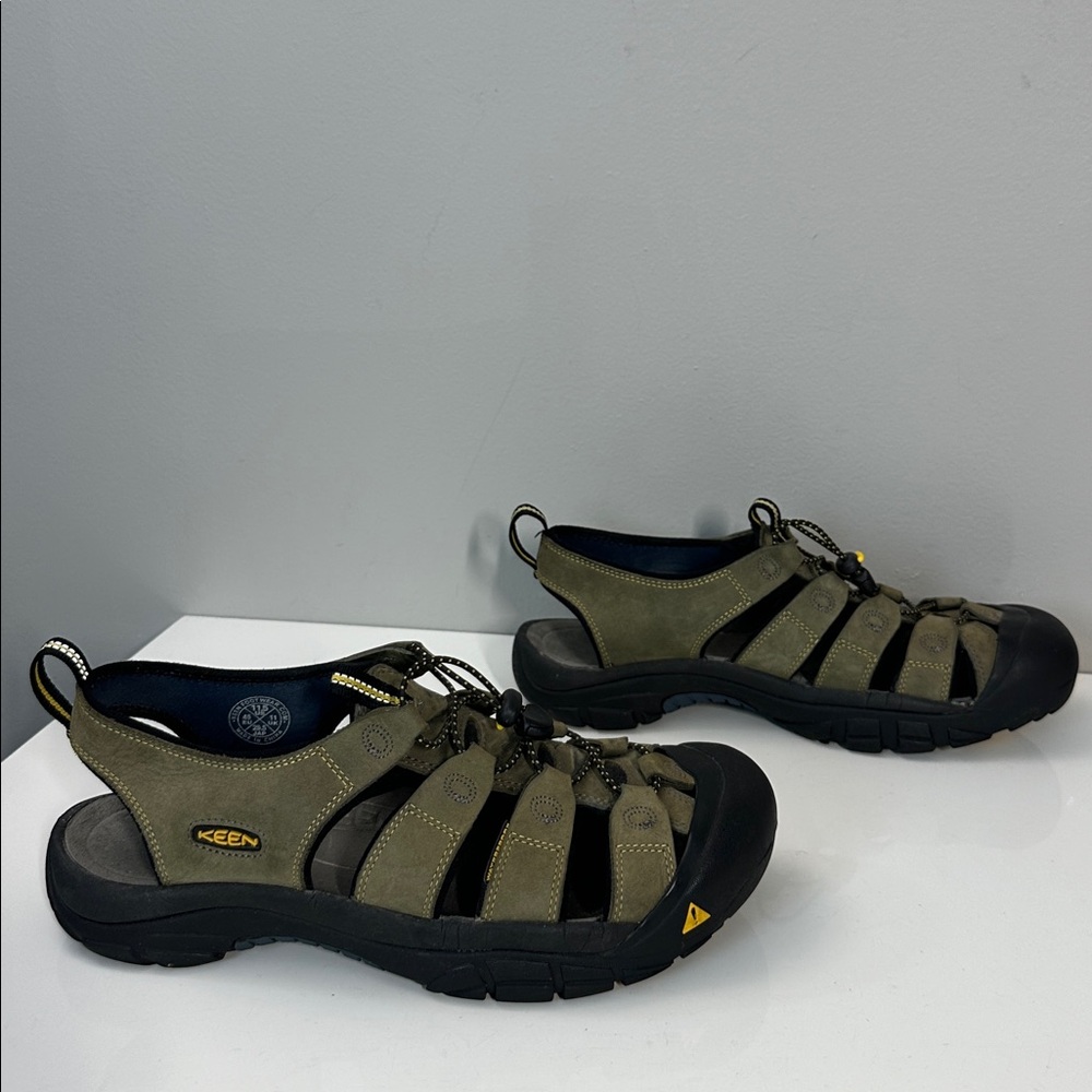 Keen Waterproof Newport H2 Mens Green Sandals Size 11.5 - Picture 2 of 16
